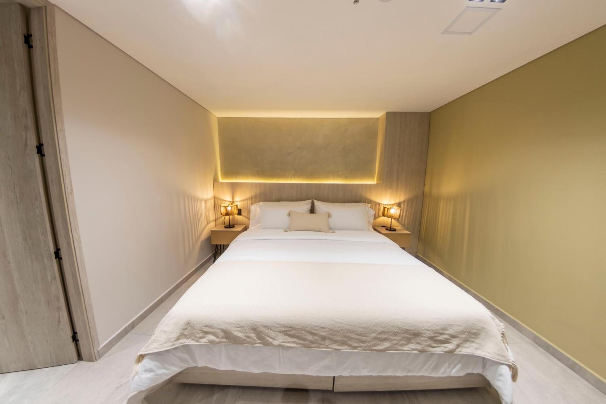 Sonata 44 Hotel Laureles ميديلين المظهر الخارجي الصورة