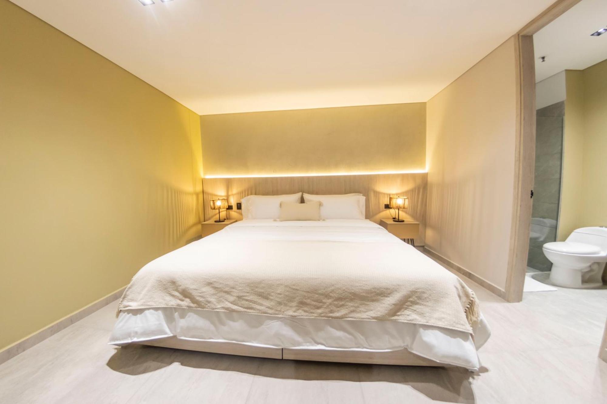 Sonata 44 Hotel Laureles ميديلين المظهر الخارجي الصورة