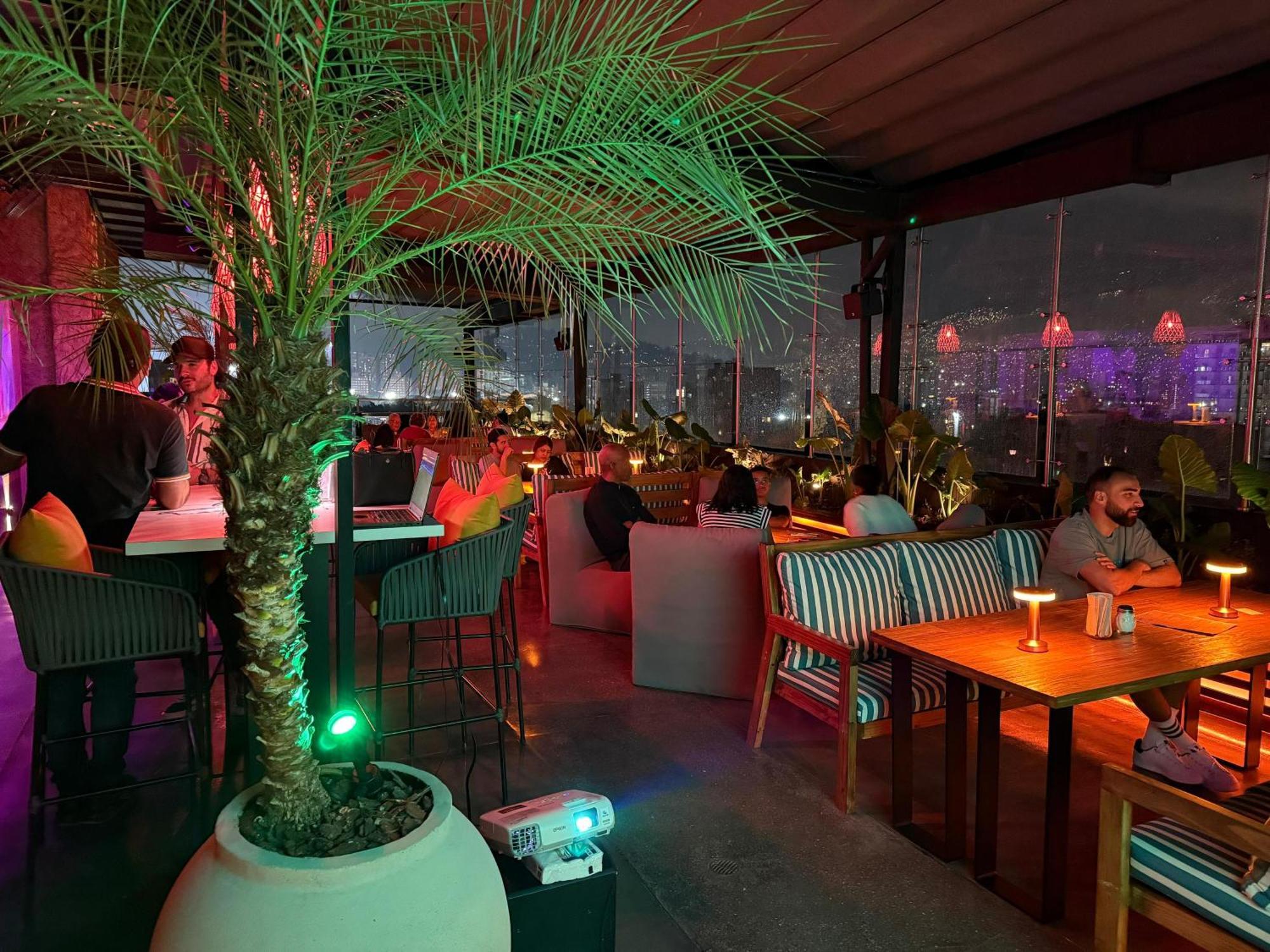 Sonata 44 Hotel Laureles ميديلين المظهر الخارجي الصورة